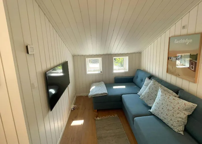 Nyaraló Lovely Black Wooden House Near Hegn *